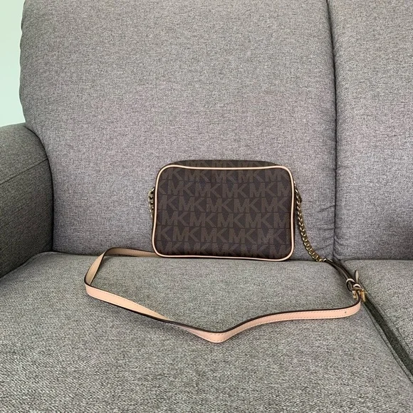 Michael Kors bag - Picture 6 of 9